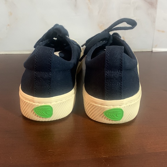Cariama Women Low Top Navy Canvas Sneakers size 8.5 - Picture 9 of 10